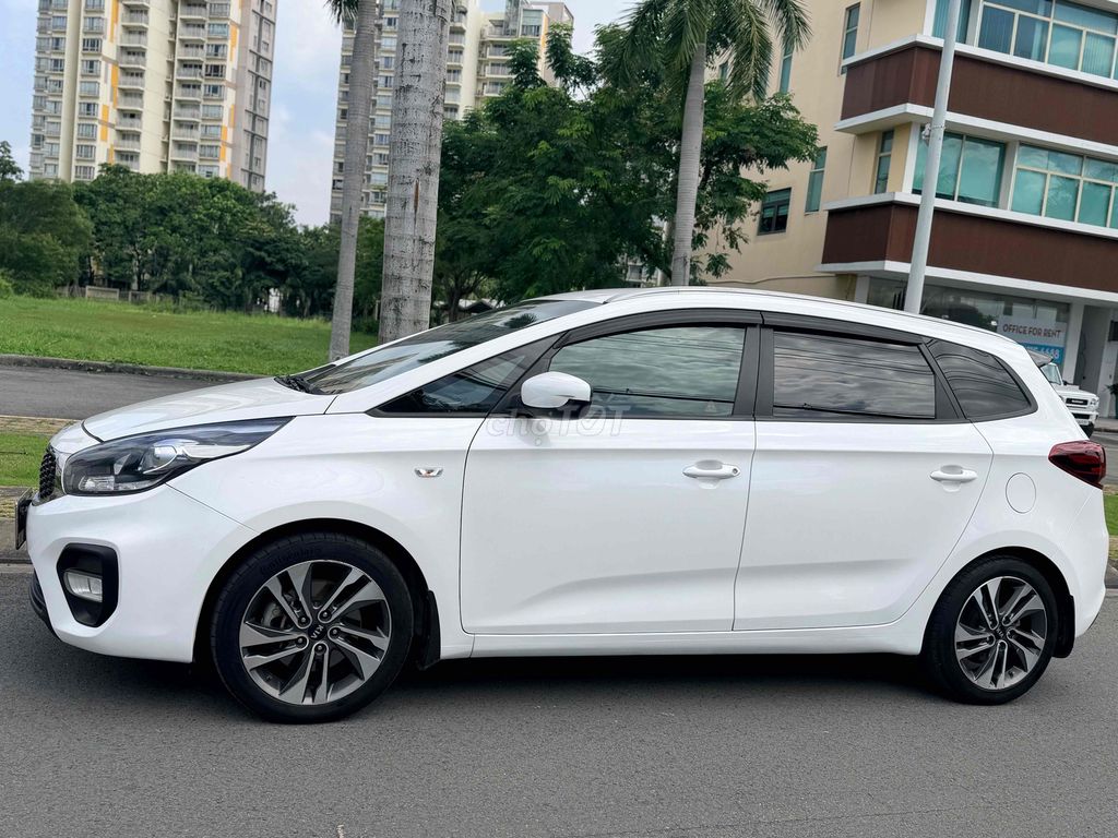 Kia Rondo 2017 2.0 MT xe gd 1 chủ cực zin đẹp rẻ. Mua bán Ô tô tại Thành phố Thuận An Bình Dương được đăng bởi Kim Nam Auto Tom  hình 2