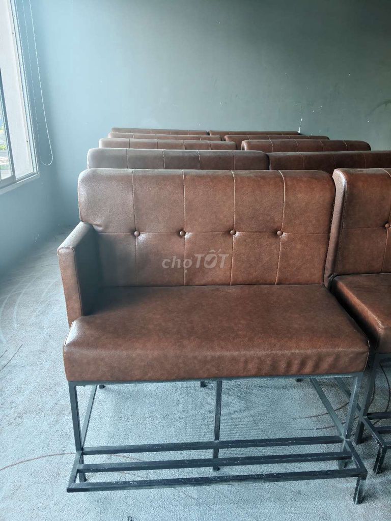 Ghế sofa da kim loại 2 chỗ. Mua bán Bàn ghế tại Thành phố Thanh Hóa Thanh Hóa được đăng bởi Nguyễn Đăng Dương hình 1