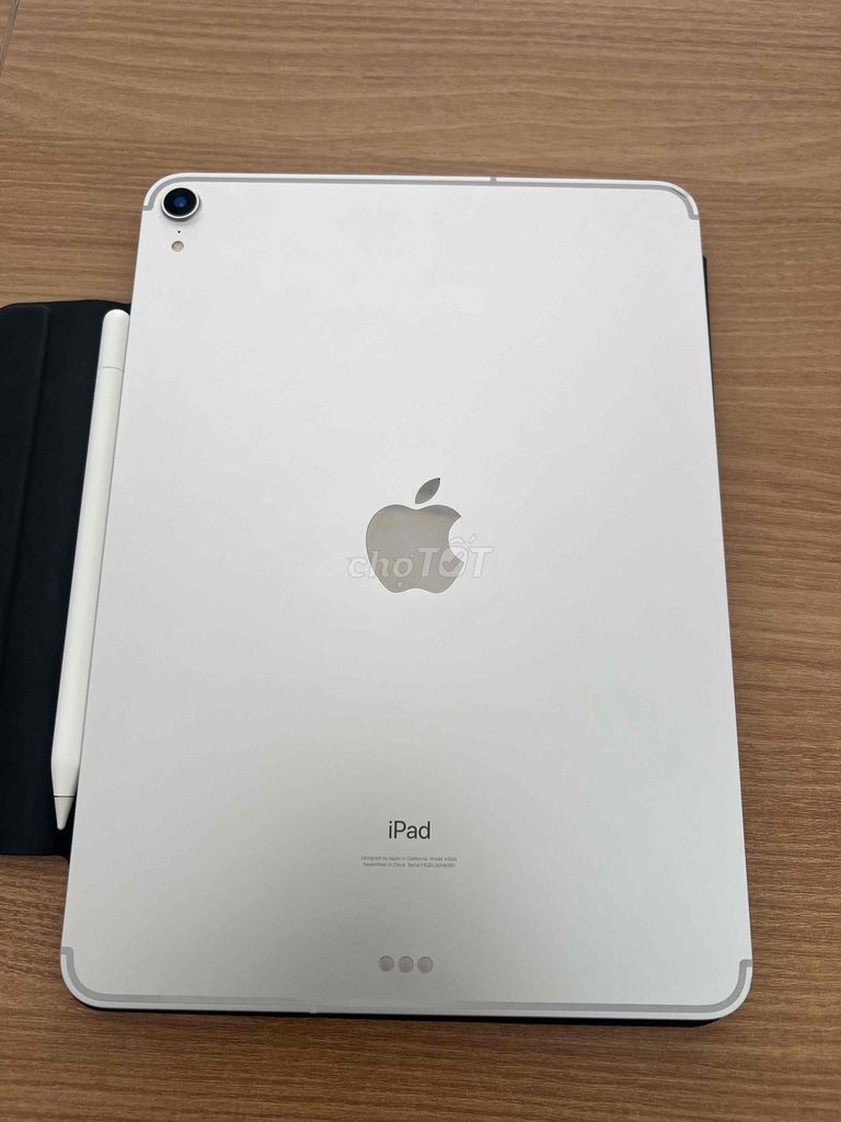 Apple iPad Pro 11 inch 64GB + Pencil USB Type C. Mua bán Máy tính bảng tại Thành phố Long Xuyên An Giang được đăng bởi Laptop Mai Lý Nghĩa hình 1