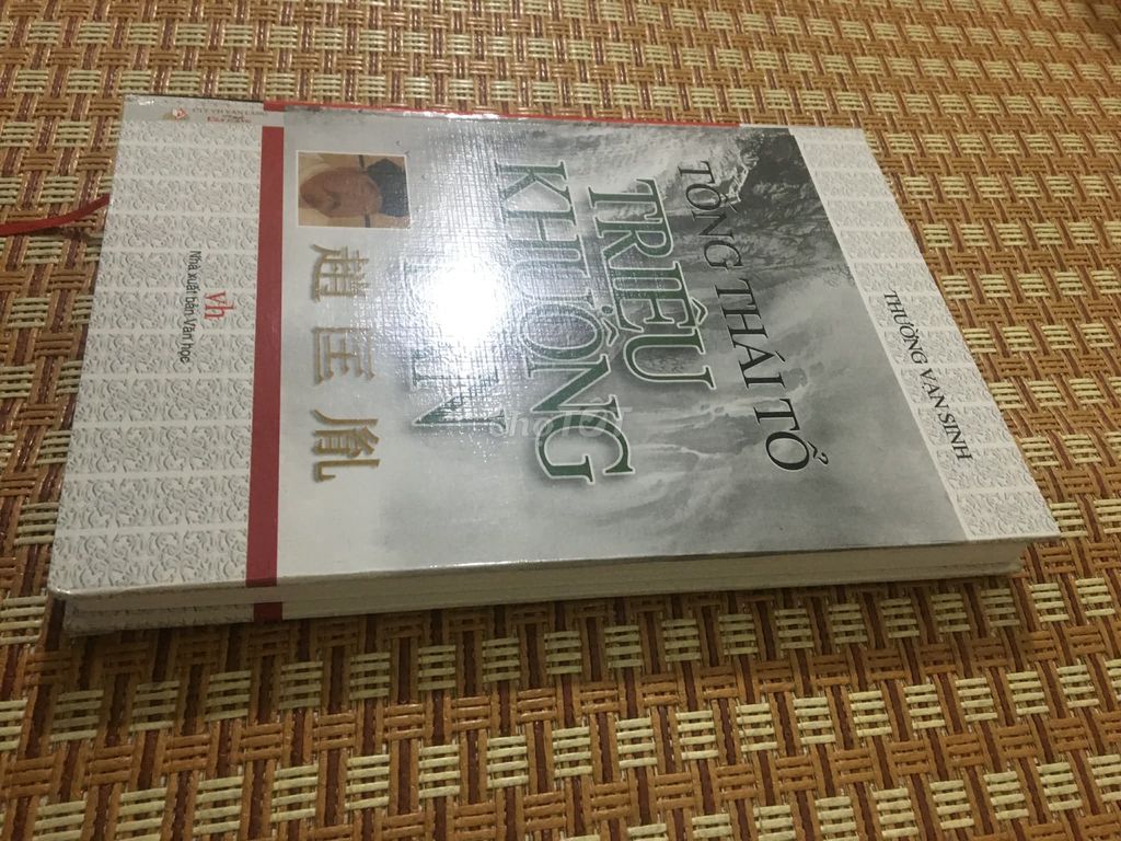 Sách Lịch sử Vua Tống Thái Tổ. Mua bán Sách tại Thành phố Huế Thừa Thiên Huế được đăng bởi Bình yên hình 1