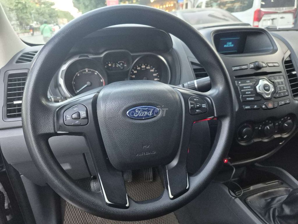 Ford Ranger 1 cầu số sàn. Mua bán Ô tô tại Quận Long Biên Hà Nội được đăng bởi Ngô hùng hình 3