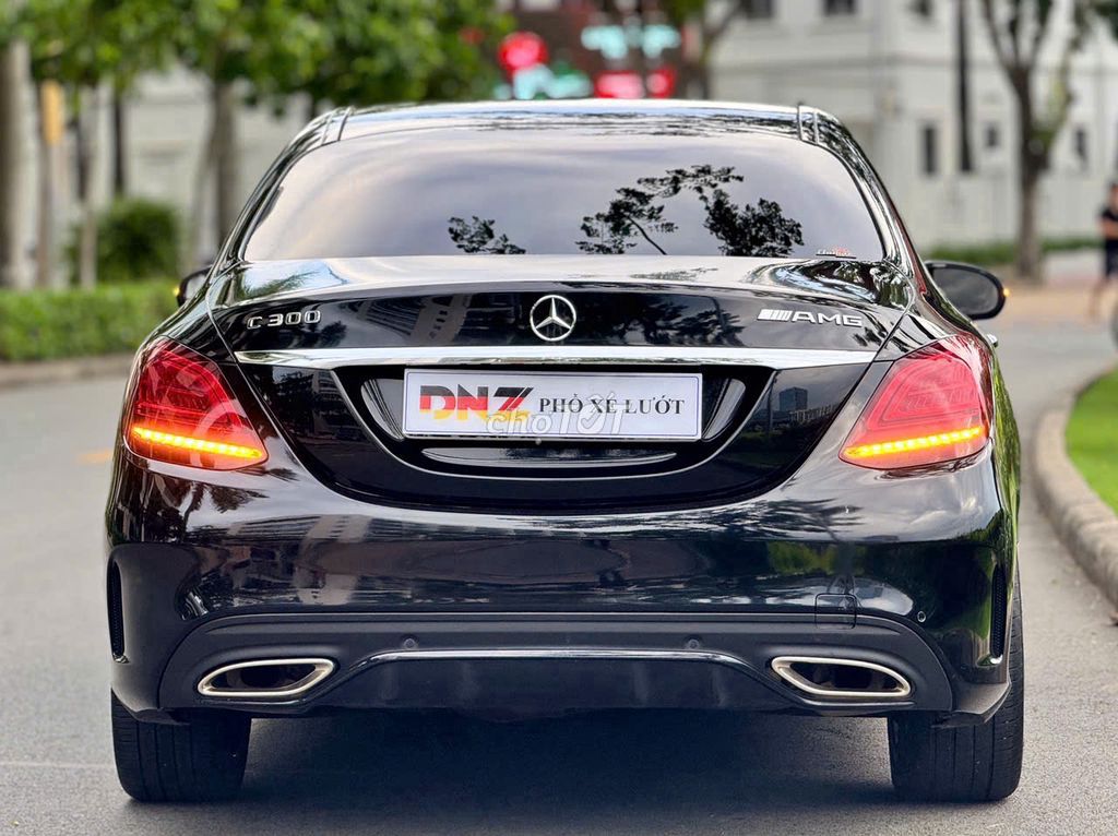 Mercedes Benz C300 2020. Mua bán Ô tô tại Quận 7 Tp Hồ Chí Minh được đăng bởi Cherry hình 6