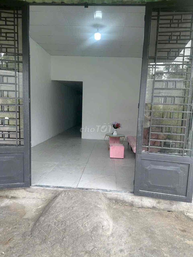 Nhà bán gấp 1 ty 090 triệu