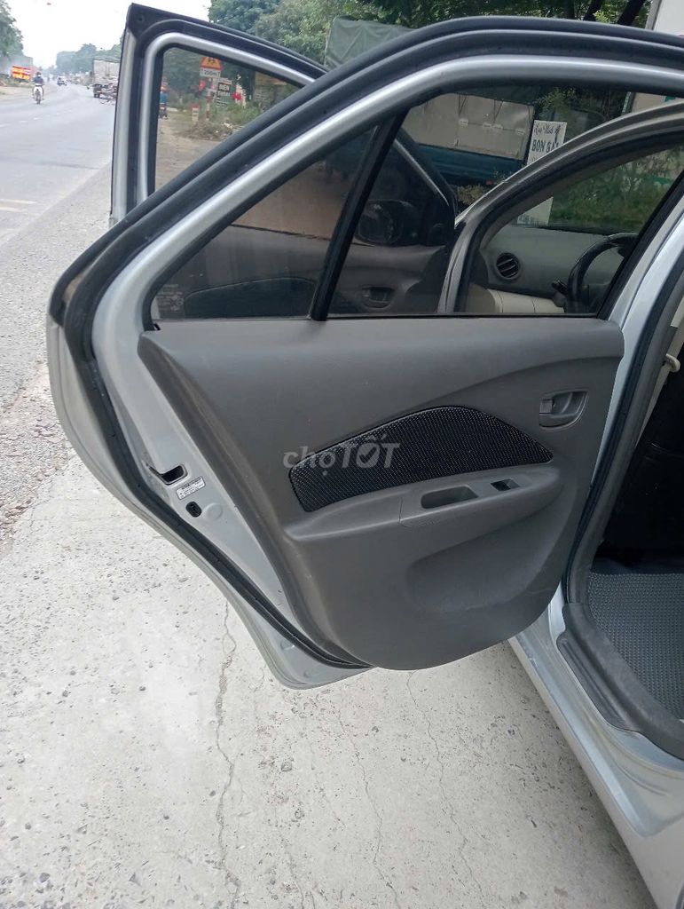 Toyota Yaris 2011 1.3 AT - 170000 km. Mua bán Ô tô tại Huyện Yên Thủy Hòa Bình được đăng bởi Trần Quỳnh hình 5