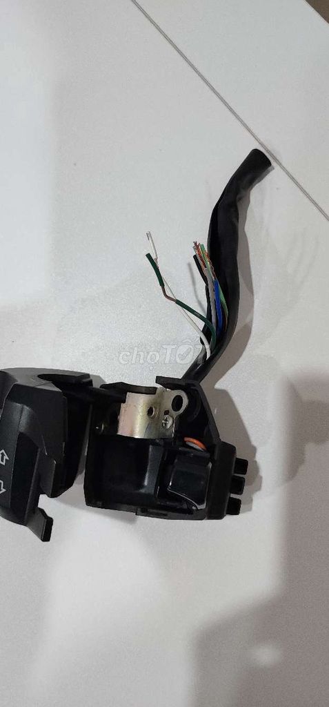 Cùm công tắc Honda Click 150i 2022. Mua bán Phụ tùng xe tại Huyện Thống Nhất Đồng Nai được đăng bởi Paul Tran hình 3