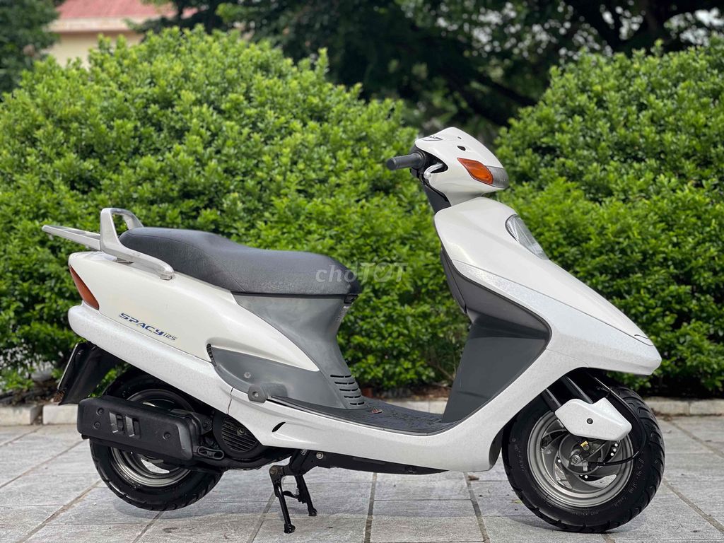 Honda Spacy 125 2002, японский белый