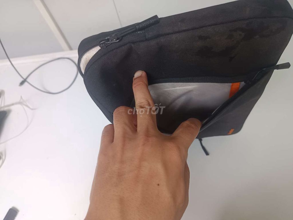 Túi chống sốc Tomtoc 13 inch Đen Đã sử dụng. Mua bán Phụ kiện (Màn hình, Chuột...) tại Quận Ba Đình Hà Nội được đăng bởi 99 VHTECH hình 1