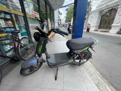 Xe điện Yadea X-Bull màu Xám