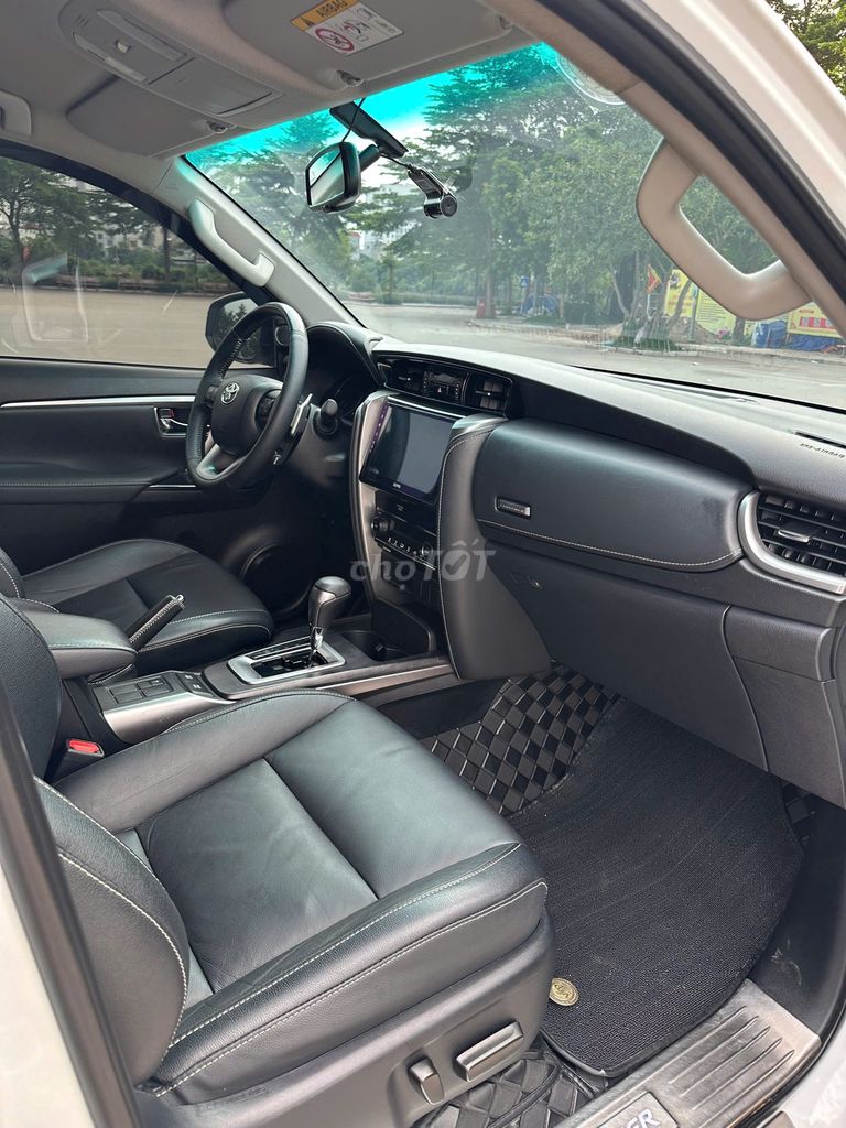 Toyota Fortuner 2021 2.4G máy dầu 7 chỗ Form mới. Mua bán Ô tô tại Quận Thanh Xuân Hà Nội được đăng bởi Vạn Phát  Auto hình 15