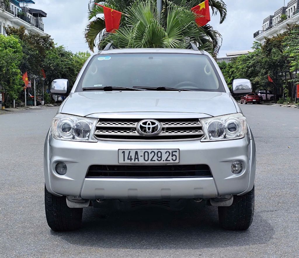 Toyota Fortuner 2.7 V 2011 - 315 Triệu. Mua bán Ô tô tại Huyện Cẩm Giàng Hải Dương được đăng bởi anh đức hình 1