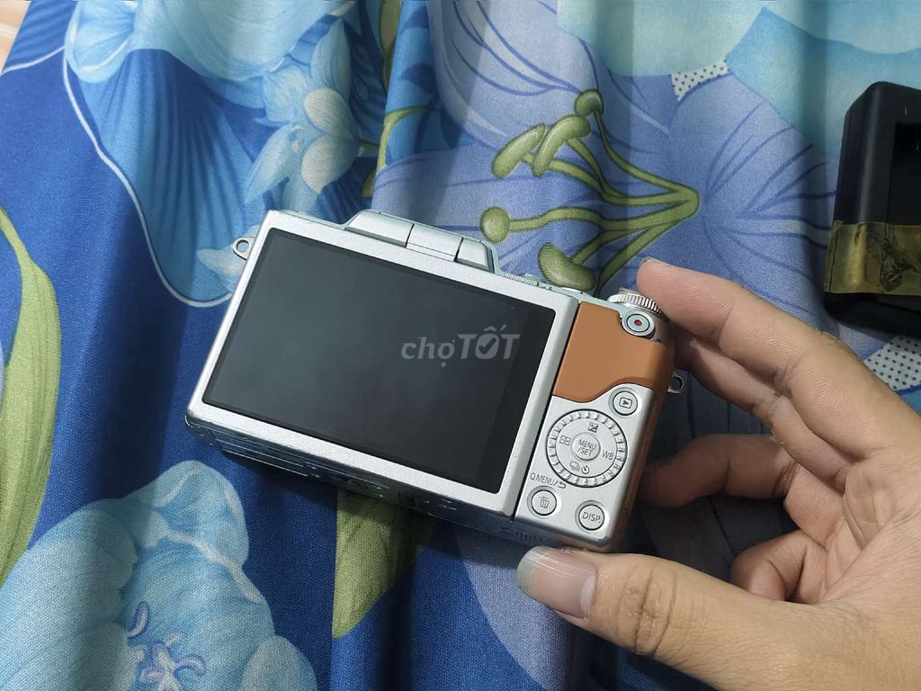 Máy ảnh Panasonic Lumix GF7. Mua bán Máy ảnh, Máy quay tại Quận Bình Thạnh Tp Hồ Chí Minh được đăng bởi Tâm Hồ hình 1