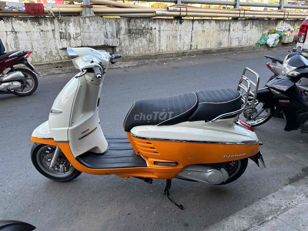 Peugeot Django Trắng Cam xe đẹp nguyên rin. Mua bán Xe máy tại Quận Cái Răng Cần Thơ được đăng bởi Cửa Hàng Xe Máy Quang Sang hình 3