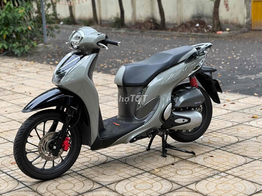 HONDA SH MODE 125 XÁM ĐÈN LED MỚI 2024. Mua bán Xe máy tại Quận Nam Từ Liêm Hà Nội được đăng bởi MAI HÒA hình 1