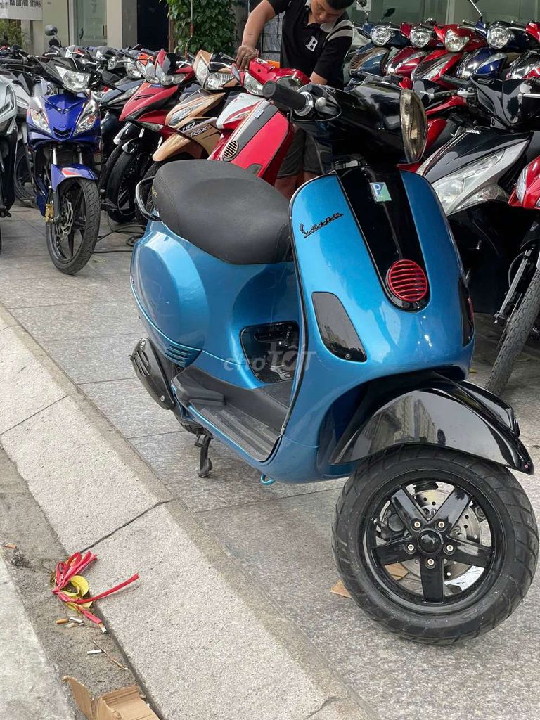 Piaggio vespa LX 2012 mới 90% biển số thành phố. Mua bán Xe máy tại Quận Tân Phú Tp Hồ Chí Minh được đăng bởi Tuanduy hình 2