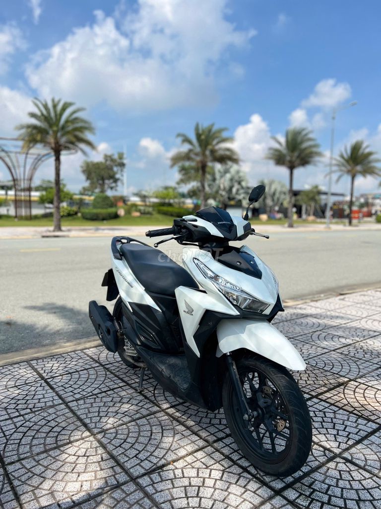 Vario 150 2018 màu trắng zin mộc, hồ sơ rút sẵn. Mua bán Xe máy tại Thị xã Tân Uyên Bình Dương được đăng bởi Xe máy cũ 360 Bình Dương hình 2