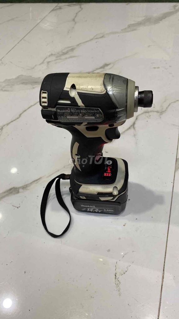 máy vít pin Makita td137d Japan