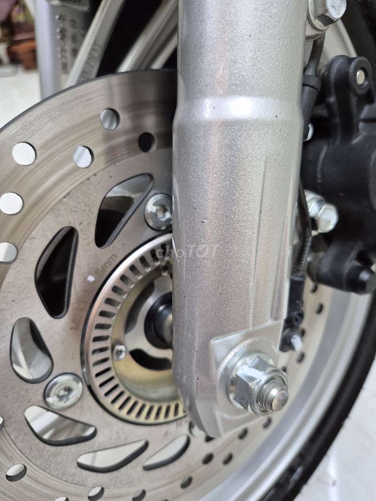 Honda SH 150 ABS 2020 Trắng 8000 km. Mua bán Xe máy tại Quận 8 Tp Hồ Chí Minh được đăng bởi Khâm nguyễn hình 7