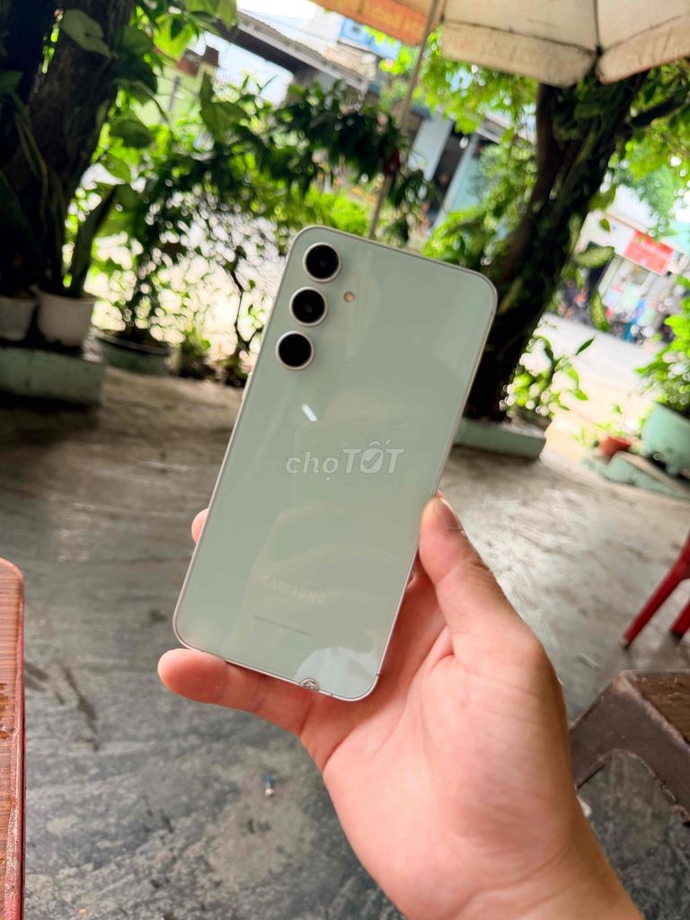 Samsung S23 FE 256GB có giao lưu. Mua bán Điện thoại tại Thành phố Huế Thừa Thiên Huế được đăng bởi Vsmart Thu Mua Điện Thoại Laptop  hình 1