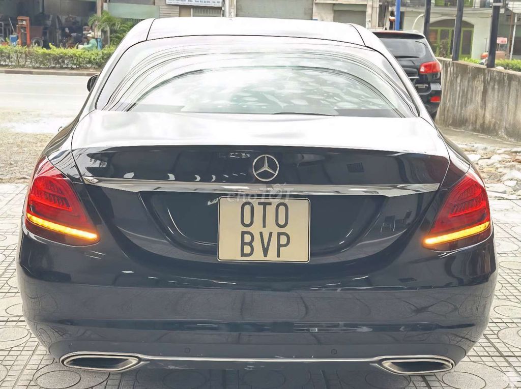 2018 C200 - 44000 km. Mua bán Ô tô tại Thành phố Biên Hòa Đồng Nai được đăng bởi Quốc việt  hình 2