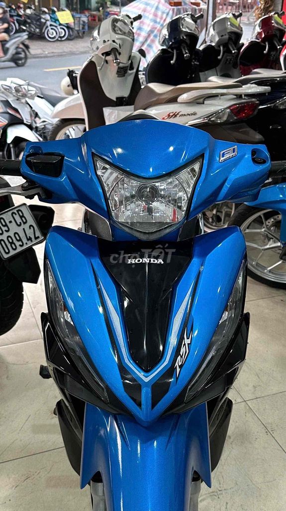 Honda Wave RSX 2019.Xe đẹp máy chất zin.BSTP. Mua bán Xe máy tại Quận 6 Tp Hồ Chí Minh được đăng bởi Cửa Hàng Xe Máy Hoà Bùi hình 2