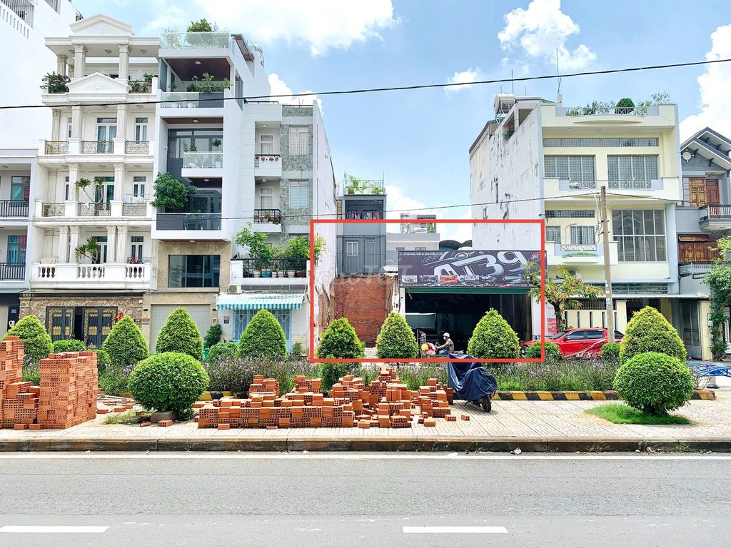 Bán nhà MTNB Hiền Vương, 6x16.5m, cấp 4, GẦN Lê Khôi, 16.8  tỷ