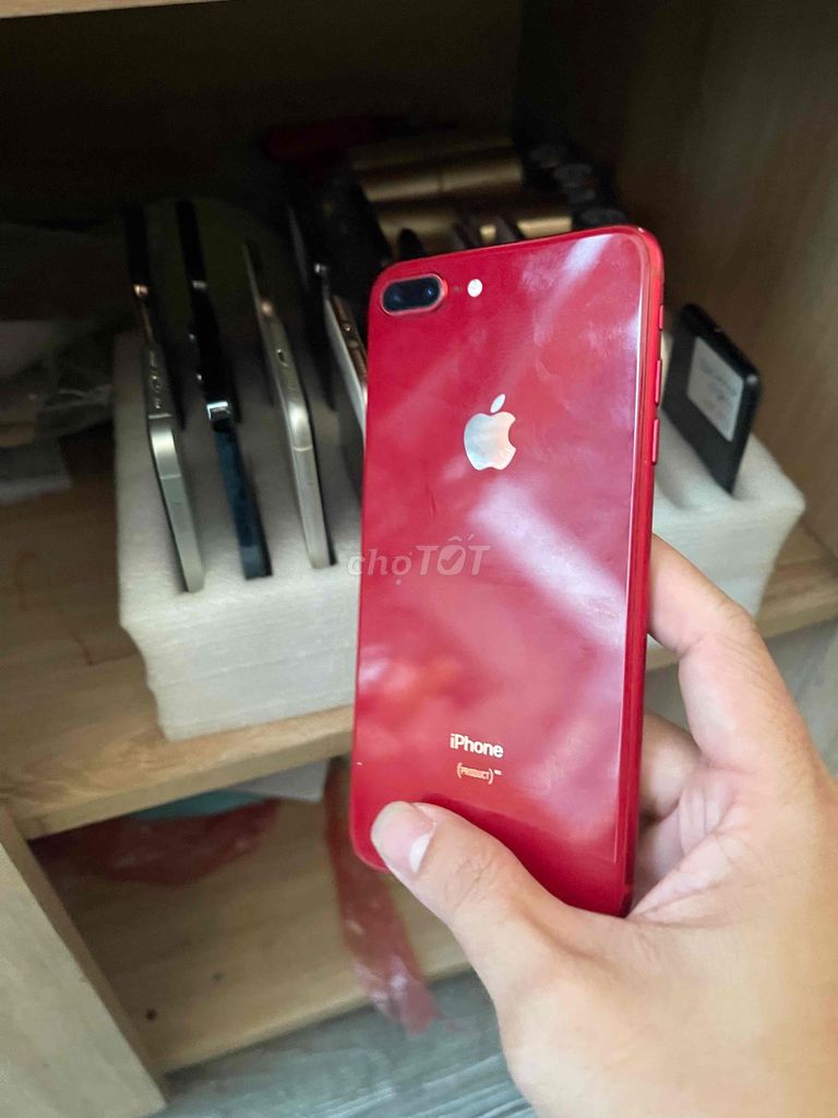 iPhone 8 Plus Đỏ Đã sử dụng. Mua bán Điện thoại tại Quận Ngũ Hành Sơn Đà Nẵng được đăng bởi Sim Số Đại Tài hình 1