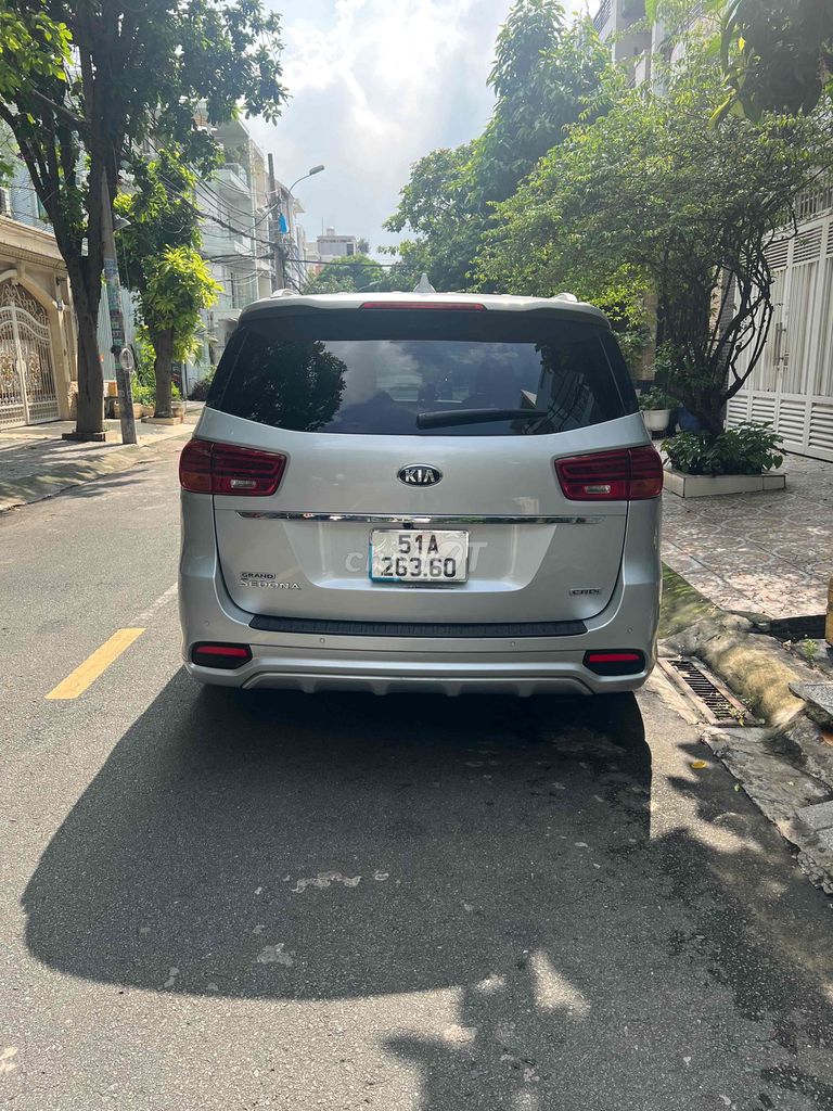Kia Sedona 2019 Luxury D - 89000 km. Mua bán Ô tô tại Quận Bình Tân Tp Hồ Chí Minh được đăng bởi Trần Văn Chánh hình 4