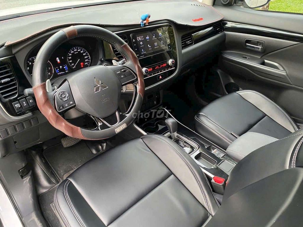 Mitsu Outlander 2022 2.0 CVT - 12000 km. Mua bán Ô tô tại Thành phố Thủ Đức Tp Hồ Chí Minh được đăng bởi VÕ NGỌC HOÀNG hình 3
