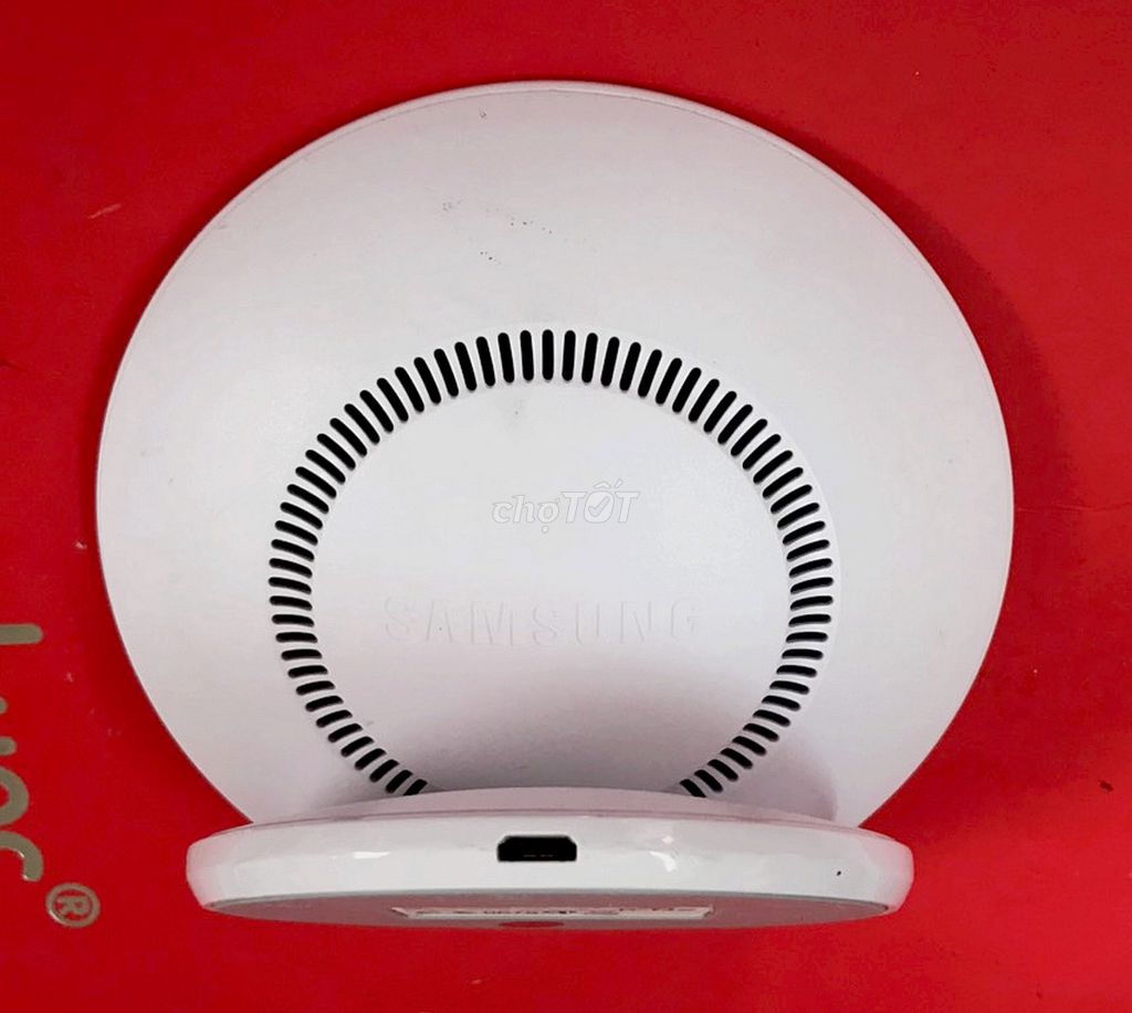 Sạc không dây Samsung EP-NGA903 Trắng Đã sử dụng. Mua bán Phụ kiện (Màn hình, Chuột...) tại Quận Phú Nhuận Tp Hồ Chí Minh được đăng bởi hoa le 4 hình 1