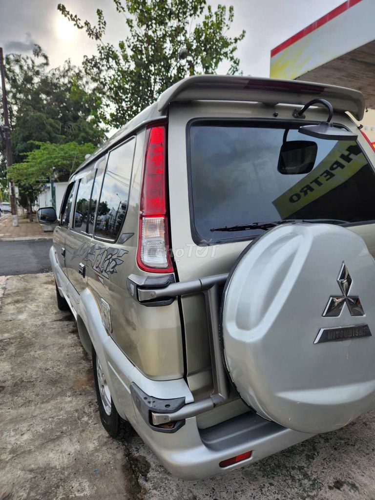 Mitsubishi Jolie 2005 photo 4