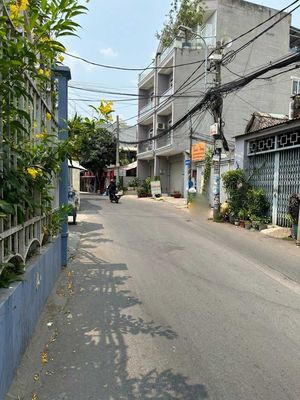 NHÀ 3 MẶT TIỀN TĂNG NHƠN PHÚ B Q9 CẦN TIỀN NÊN BÁN GẤP!!