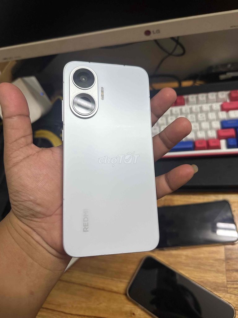 Xiaomi Redmi Turbo 4 Pro 12GB/256GB Bạc. Mua bán Điện thoại tại Quận Ngũ Hành Sơn Đà Nẵng được đăng bởi Thuong hình 1