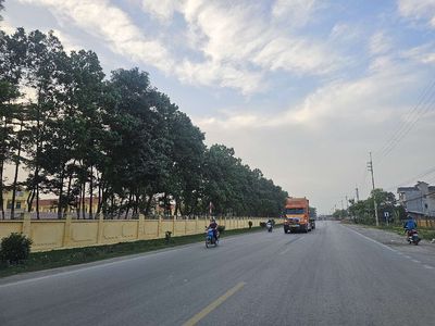 ĐẤT MẶT ĐƯỜNG SIÊU MẪU 200M2 PHÚ MÃN HÀ NỘI. Mua bán đất tại Huyện Quốc Oai Hà Nội được đăng bởi Thien nghiem Le
