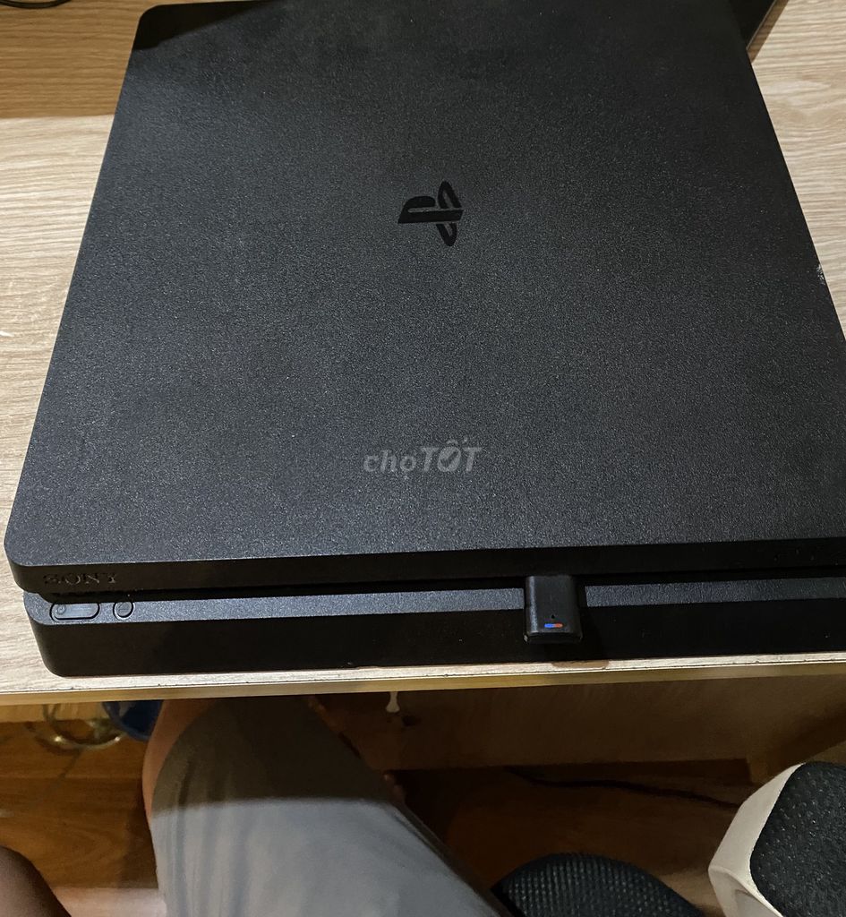 Máy chơi game Sony PS4 Slim 1TB Đen Hack. Mua bán Thiết bị chơi game tại Huyện An Dương Hải Phòng được đăng bởi Nguyễn Tuấn Anh hình 1