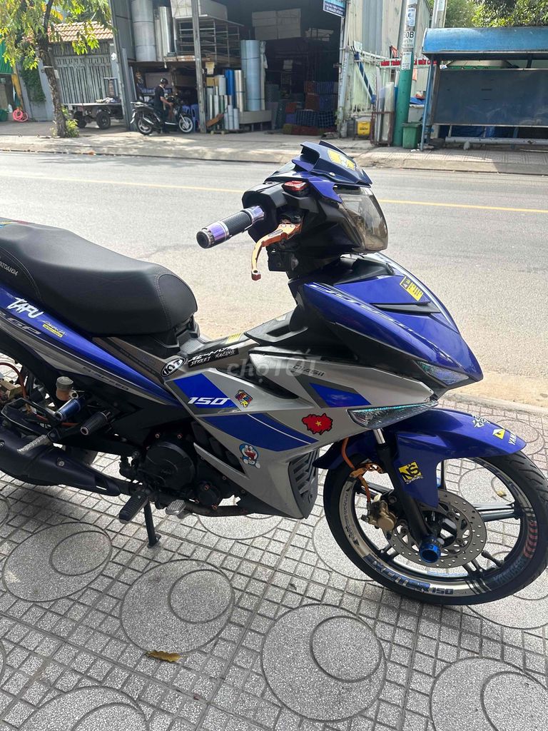 Yamaha Exciter 150 đời 2016 xe đẹp máy zin êm. Mua bán Xe máy tại Thành phố Thuận An Bình Dương được đăng bởi xe máy phước thịnh hình 4