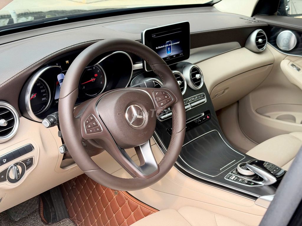 Mercedes GLC300 2018 Đen Kem. Mua bán Ô tô tại Quận Thanh Xuân Hà Nội được đăng bởi Nguyễn Tuấn Hoàng hình 13