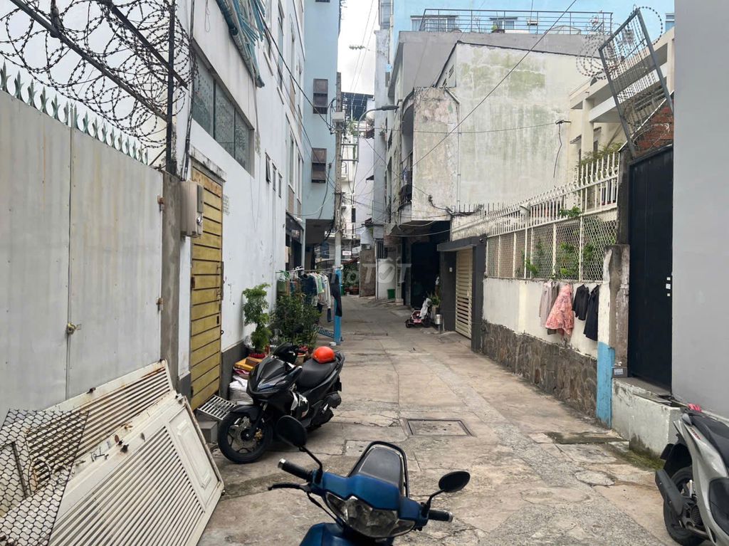Bán nhà hẻm 46 Nguyễn Cửu Vân, 24 tỷ thương lượng