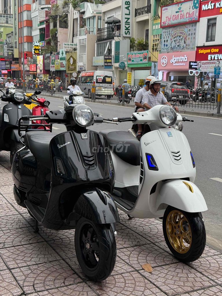 Vespa GTS 300 Abs 2018 chính chủ Tphcm. Mua bán Xe máy tại Quận Phú Nhuận Tp Hồ Chí Minh được đăng bởi VESPA Piaggio Quốc Vương  hình 3