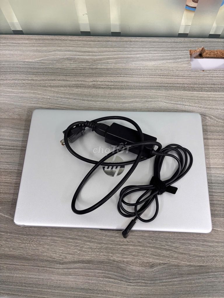 Laptop HP Bạc Mỏng nhẹ. Mua bán Laptop tại Quận 10 Tp Hồ Chí Minh được đăng bởi Ngô Thị Diệu hình 1