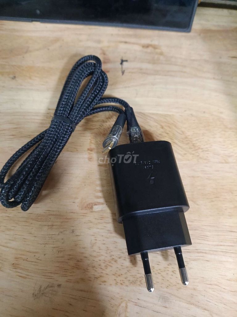 Bộ sạc iPhone 12 Pro Max 25W Đen . Mua bán Phụ kiện (Màn hình, Chuột...) tại Thành phố Thủ Đức Tp Hồ Chí Minh được đăng bởi Cũ Giá Rẻ hình 1