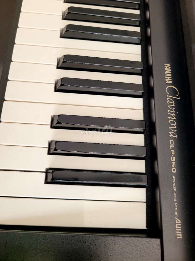 Đàn piano điện Yamaha CLP550