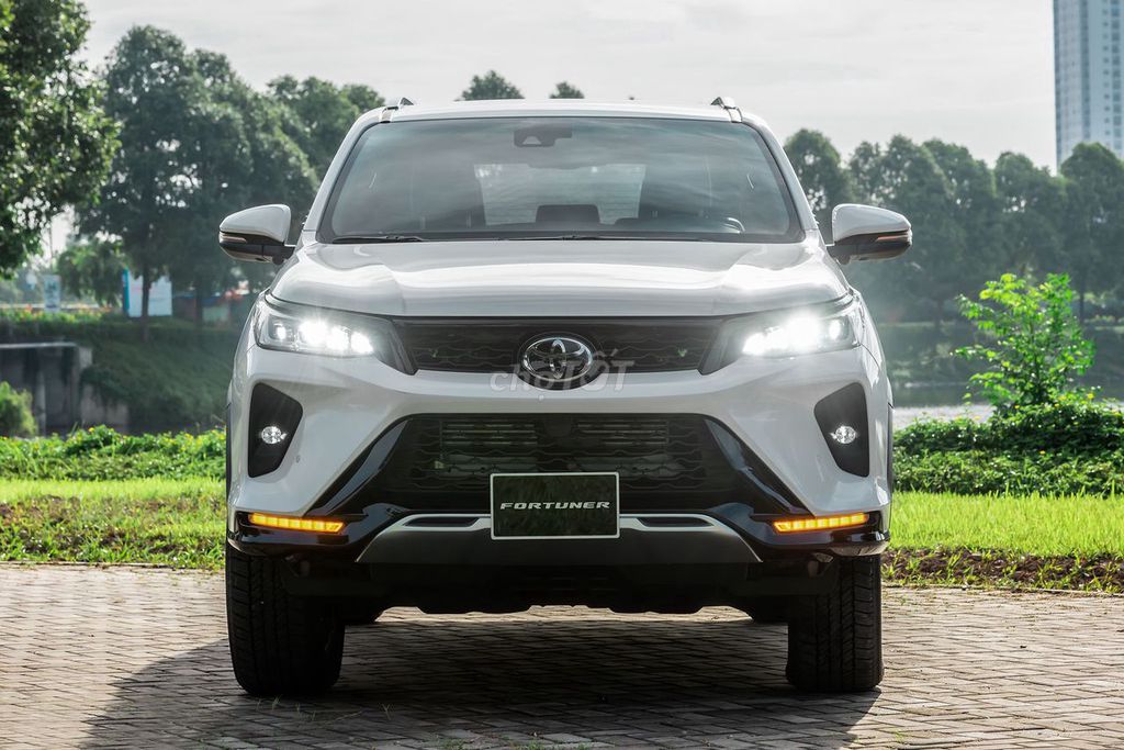 💥TOYOTA FORTUNER 2025 Giảm 50tr ✅Tặng BH 🎁 80TR Đ✅. Mua bán Ô tô tại Quận 12 Tp Hồ Chí Minh được đăng bởi Nguyễn Xuân Hiệp TOYOTA hình 1
