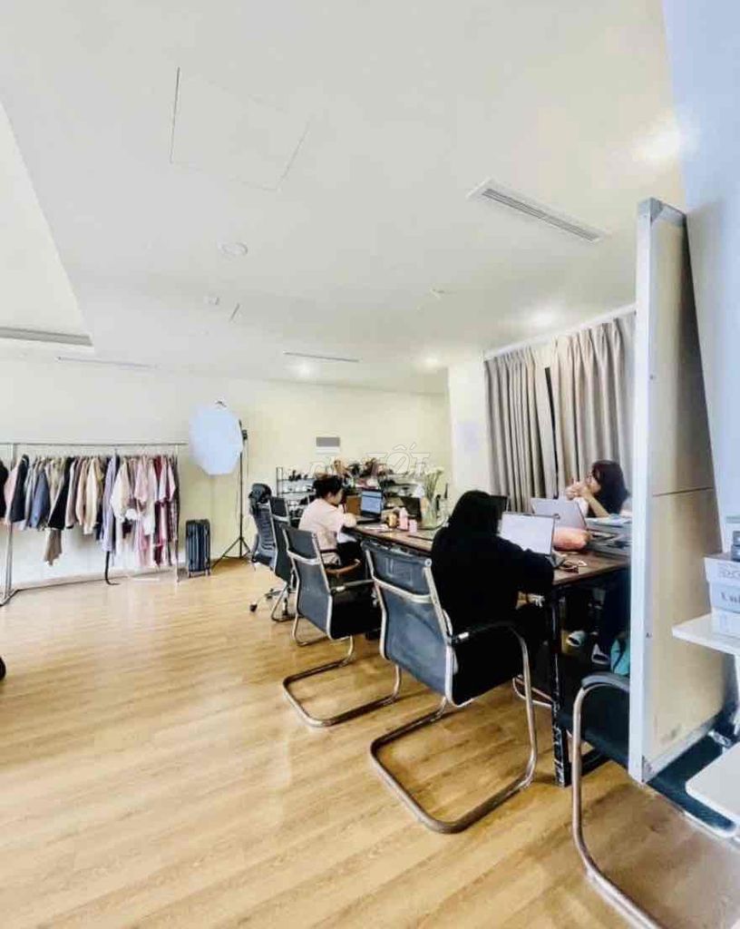BÁN CHUNG CƯ PARAGON - 3 NGỦ - 2Wc - KINH DOANH - 140m2