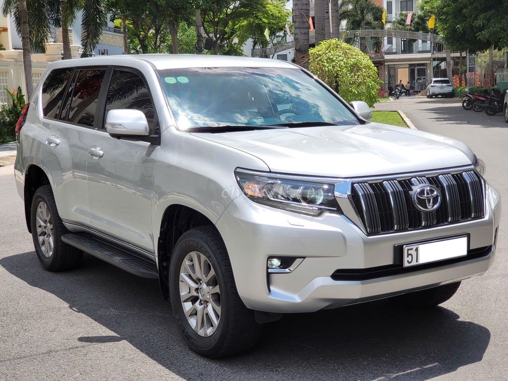 Toyota LandCruiser Prado hàng đầu SUV hạng sang. Mua bán Ô tô tại Quận Bình Thạnh Tp Hồ Chí Minh được đăng bởi Hoàng Phát hình 10