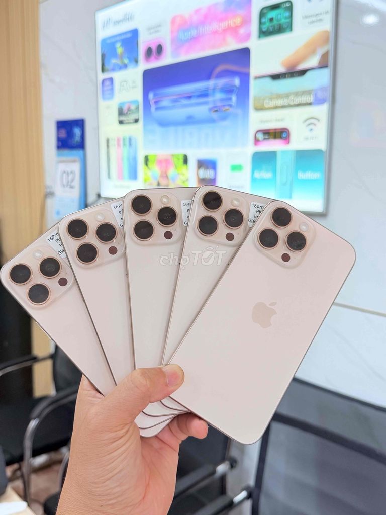 Apple iPhone 16 Pro Max 256GB Đa màu 99%. Mua bán Điện thoại tại Thành phố Đồng Xoài Bình Phước được đăng bởi Hoàng  Minh Phụng hình 1