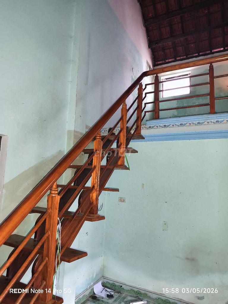 Cầu thang Gỗ tự nhiên Nâu Đã sử dụng. Mua bán Nội thất, đồ gia dụng khác tại Thành phố Hội An Quảng Nam được đăng bởi Do Nhật Huy hình 1