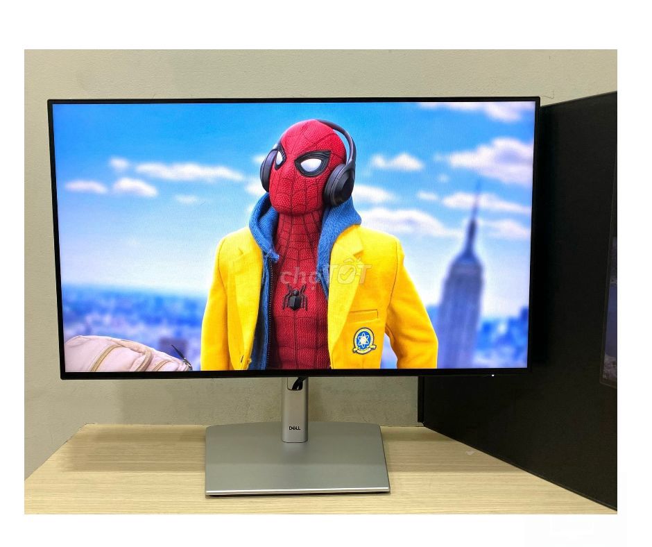 Màn Dell U2722D 2K 27 inch chuyên đồ hoạ