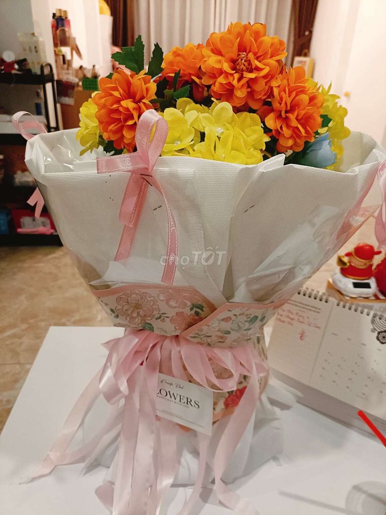 Bó hoa lụa cam vàng xanh. Mua bán Cây cảnh, đồ trang trí tại Quận Ba Đình Hà Nội được đăng bởi Trần Ngọc Hà  hình 1