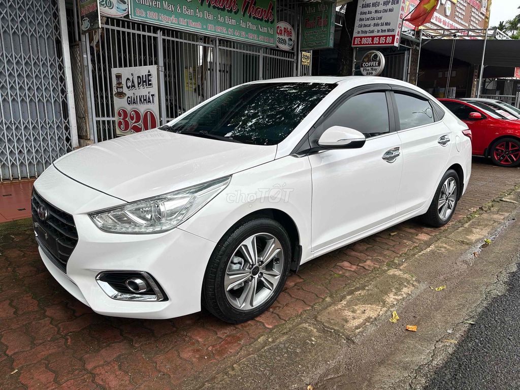 Hyundai Accent 2018 1.4 ATH - 100000 km. Mua bán Ô tô tại Thành phố Buôn Ma Thuột Đắk Lắk được đăng bởi minh toàn  hình 2