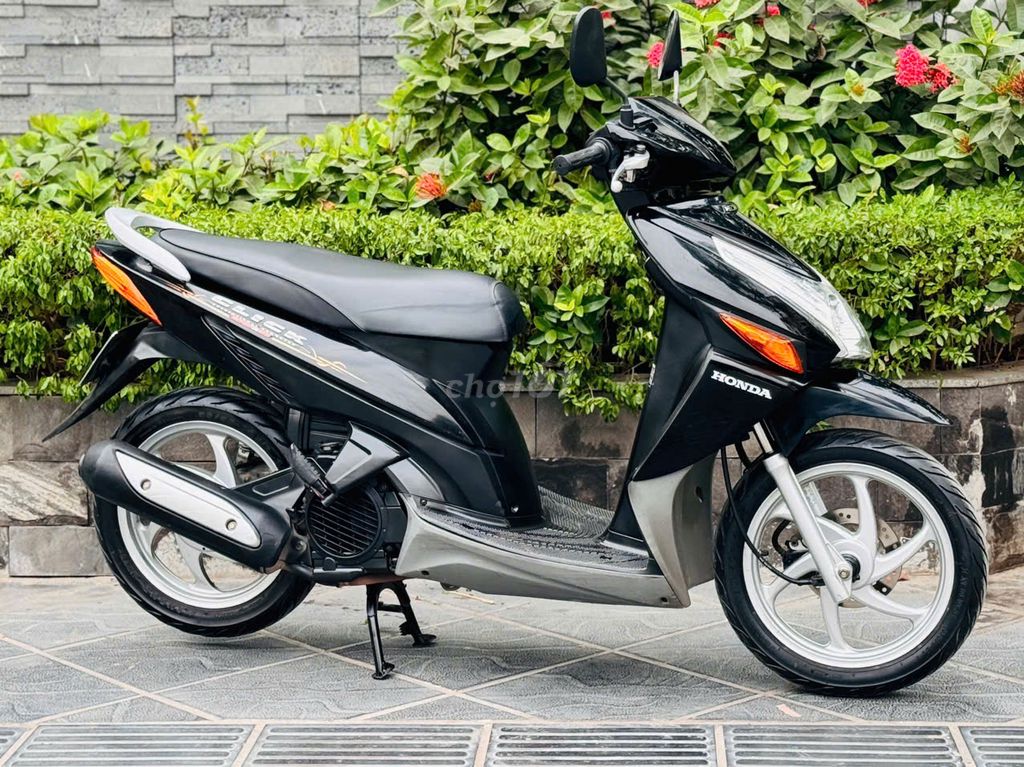 HONDA CLICK ĐEN  BIỂN HÀ NỘI MÁY BAO  ZIN BIỂN 29. Mua bán Xe máy tại Quận Cầu Giấy Hà Nội được đăng bởi Trí Thành hình 5